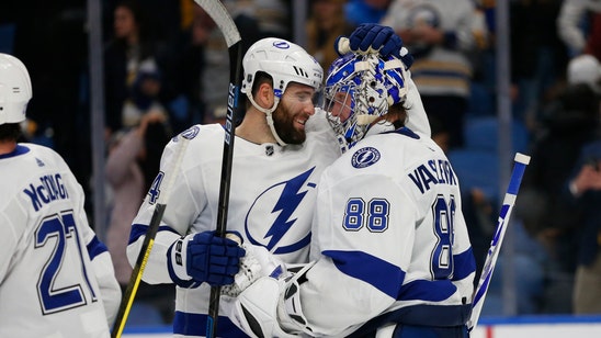 Killorn scores twice, Lightning come back to beat Sabres 6-4