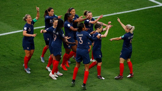 France wins start amid World Cup cash, visibility issues