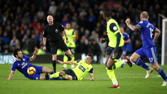 Ref reverses call and Cardiff-Huddersfield draw 0-0 in EPL