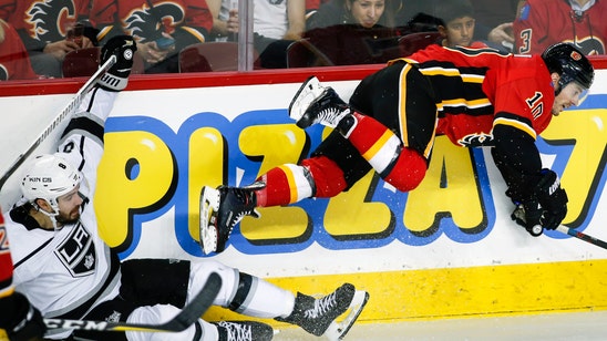 Campbell records 2nd shutout, Kings beat Flames 3-0