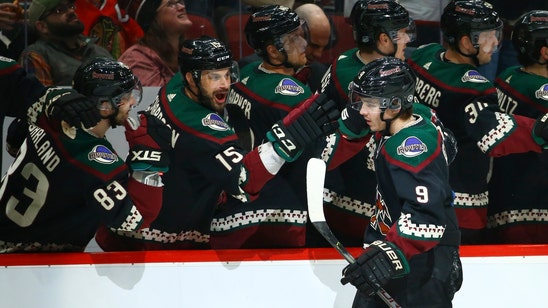 Keller scores twice, 1st-place Coyotes beat Blackhawks 5-2