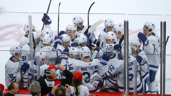 Rielly’s OT goal gives Maple Leafs 7-6 win over Blackhawks