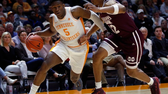 Schofield shines as No. 5 Vols rip Mississippi State 71-54