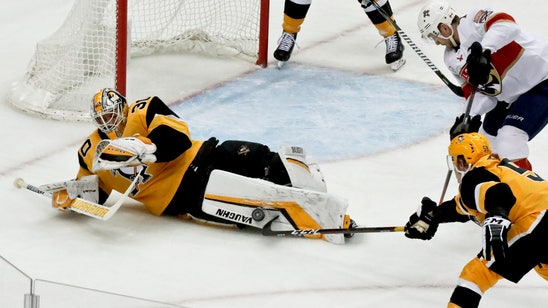 Murray shines again, Penguins drop Panthers 5-1