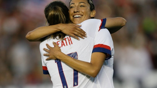 US women open victory tour, Ellis farewell, beat Ireland 3-0