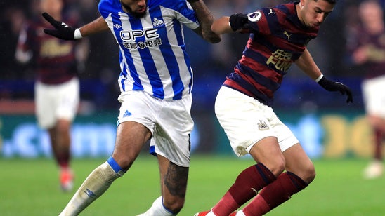 Rondon helps Newcastle end losing run at Huddersfield