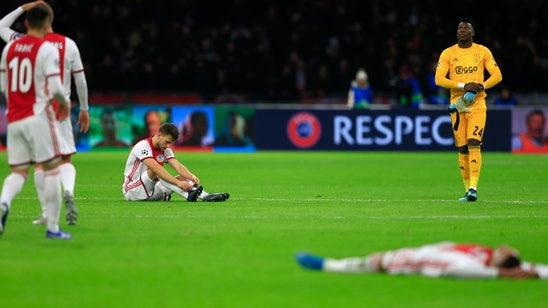 Valencia knocks Ajax out of CL with 1-0 win to advance