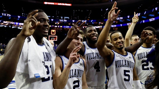 Gillespie scores 30, No. 14 Villanova tops Georgetown 77-65