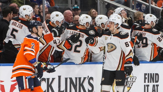Rakell scores 3 in 2nd period to lead Ducks past Oilers 5-1