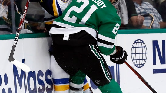 Blues prevail in wild 3rd to beat Stars 4-3 for 2-1 lead