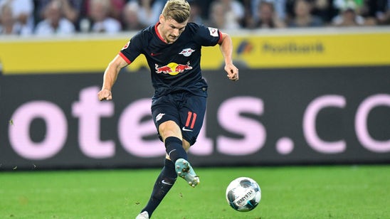Leipzig overcomes more protests to beat Gladbach 3-1