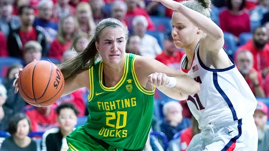 Ionescu helps No. 2 Oregon women top No. 18 Arizona 71-64