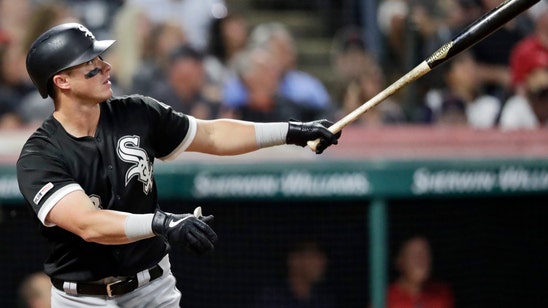 White Sox spoil Carrasco's home return, beat Indians 6-5