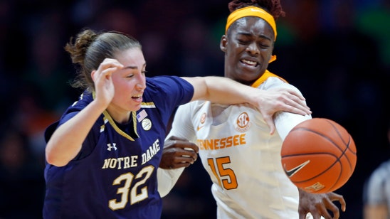 Top-ranked Notre Dame defeats Tennessee 77-62