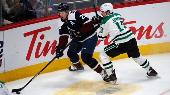 Lindell scores winner in OT, Stars rally to beat Avs 3-2