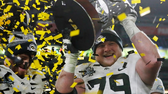 Bowl Season! Reasons to watch all 39 games and who will win
