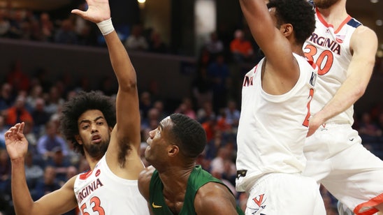 Diakite, No. 7 Virginia hold off Vermont, 61-55