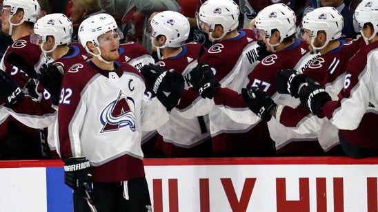 Avalanche beat Hurricanes 3-1 on 2 goals by Landeskog