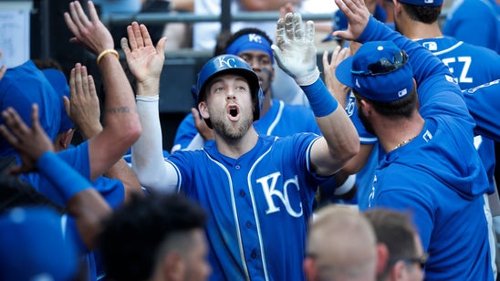 Dozier's homer sends Royals past Giolito, White Sox, 6-3