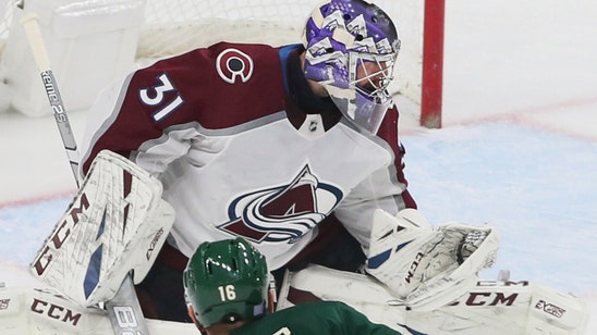 Zucker scores winner in third, Minnesota beats Colorado 3-2