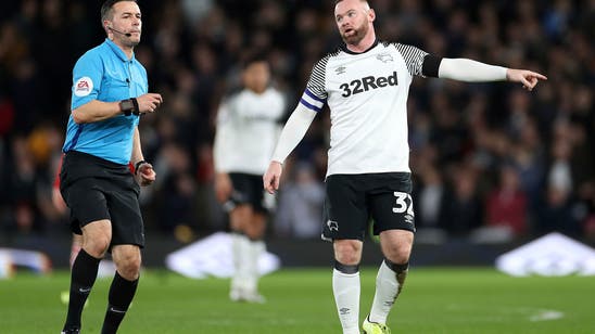 Teenager Jones, veteran Rooney take center stage in FA Cup