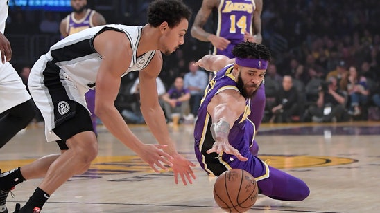LeBron scores 42 as Lakers surge past Spurs late, 121-113