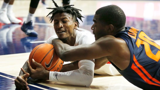 No. 21 Arizona routs Illinois 90-69 behind freshman trio