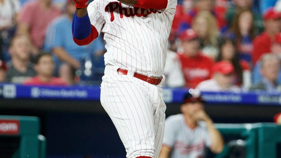 Hoskins hits 2 solo homers, Phillies beat Nationals 4-3