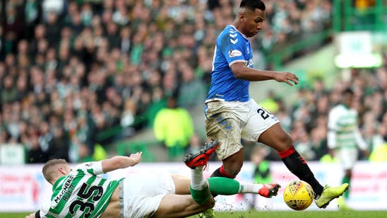 Rangers 2 points off Celtic after winning Glasgow derby 2-1