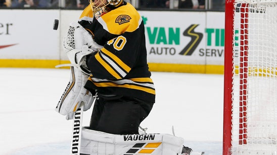 Rask stops 30 shots, Bruins beat Leafs 4-1 to tie series 1-1