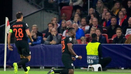 Batshuayi's late goal gives Chelsea 1-0 win over Ajax