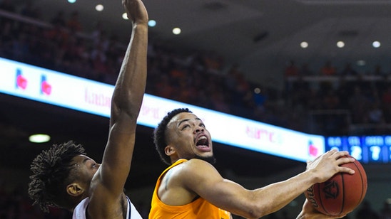 Once top-ranked Vols stagger into SEC tourney as 3 seed