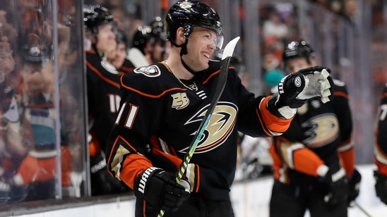 Anaheim Ducks wrap up season with 5-2 win over rival Kings