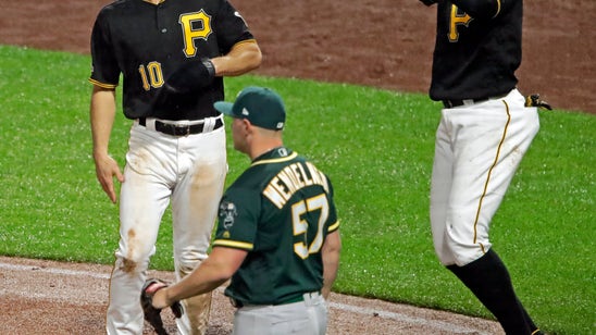 Newman’s go-ahead triple rallies Pirates by A’s 6-4