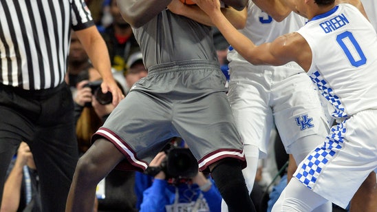 No. 2 Kentucky rallies past Southern Illinois for 71-59 win