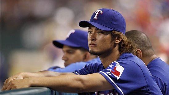 Texas Rangers: Yu Darvish Teases Ambidexterity with Left-Handed Pitches