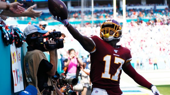 McLaurin helps Redskins earn 1st win against Dolphins, 17-16