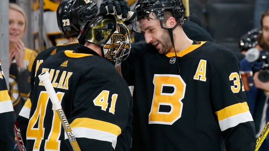 Bergeron scores 20th, Bruins beat Penguins 4-1