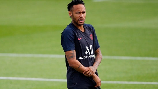 Neymar looks set to stay at PSG as transfer window nears end