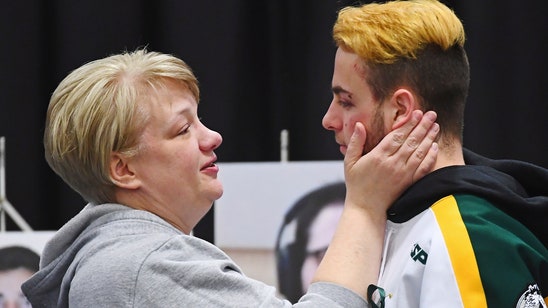 Trudeau lauds responders, community a year after bus crash