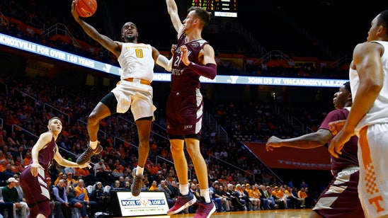 No. 6 Tennessee rolls to 95-67 victory over Eastern Kentucky