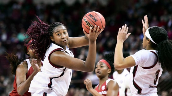 Cooke, Boston lead No. 4 South Carolina past Arkansas 91-82