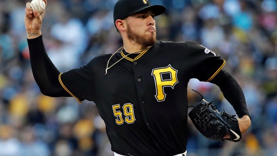 Musgrove pitches 7 solid innings, Pirates beat Padres 2-1