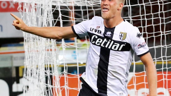 Late goal sees Parma beat 10-man Torino 3-2 in Serie A