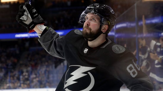 Lightning win 50th of season, tie for fastest in NHL history