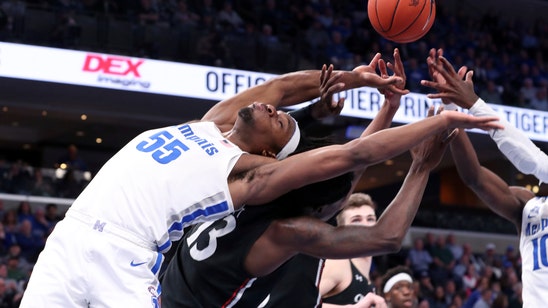 Jeffries, Achiuwa lead No. 22 Memphis past Cincinnati 60-49