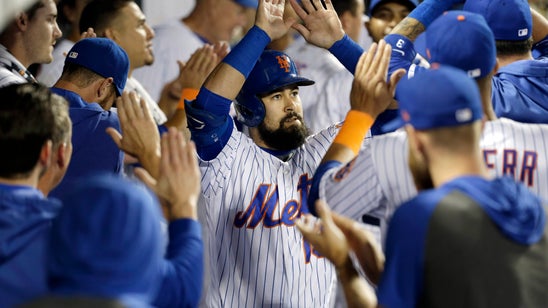 LEADING OFF: Mets surge, Astros go yard, Aquino's power