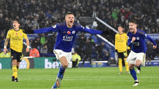 Vardy scores as Leicester beats Arsenal 2-0 in EPL