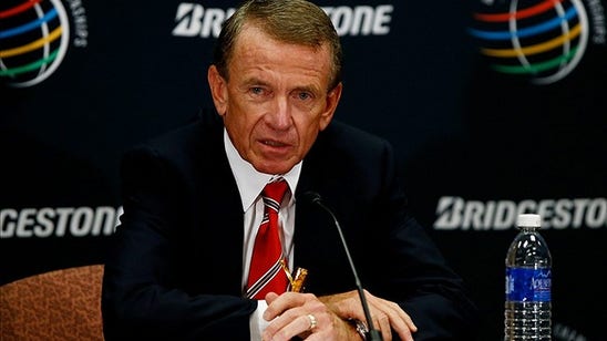 Golf Fans Green With Envy of Commissioner Tim Finchem's Going-Away Gifts