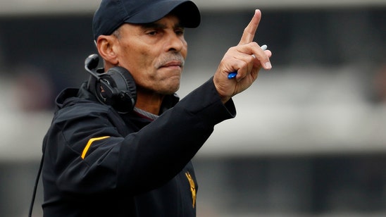 Arizona riding 3-game winning streak into Oregon